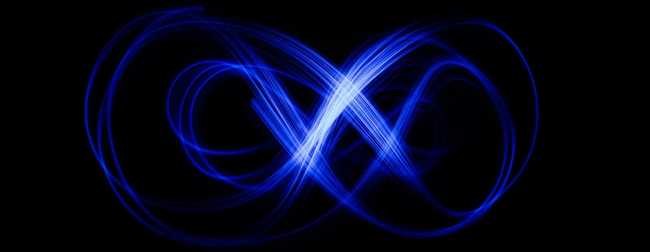 infinite bg, signifying that infinite possibility of the digitalization of businesses.